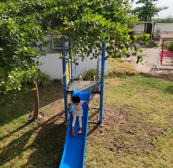 فندق Sapphero Resorts