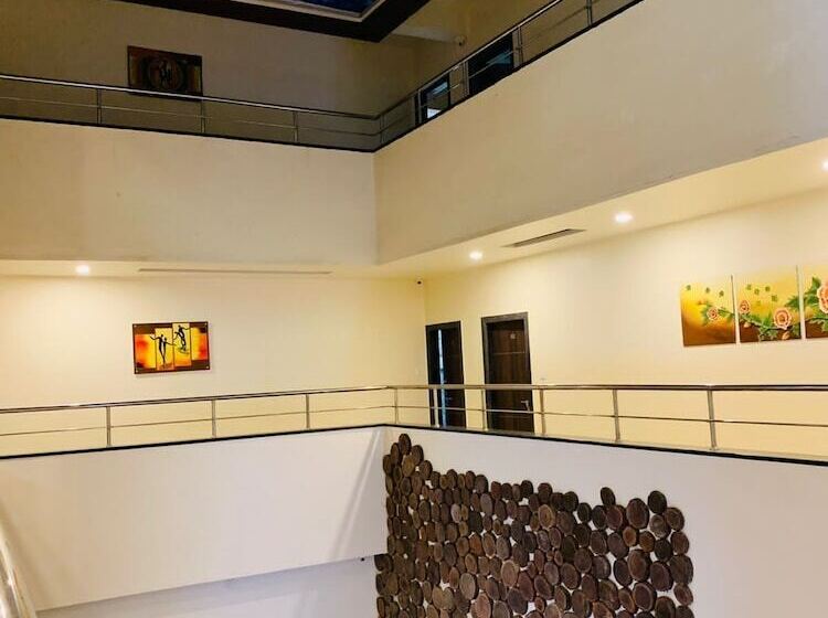 בית מלון כפרי Silka Inn