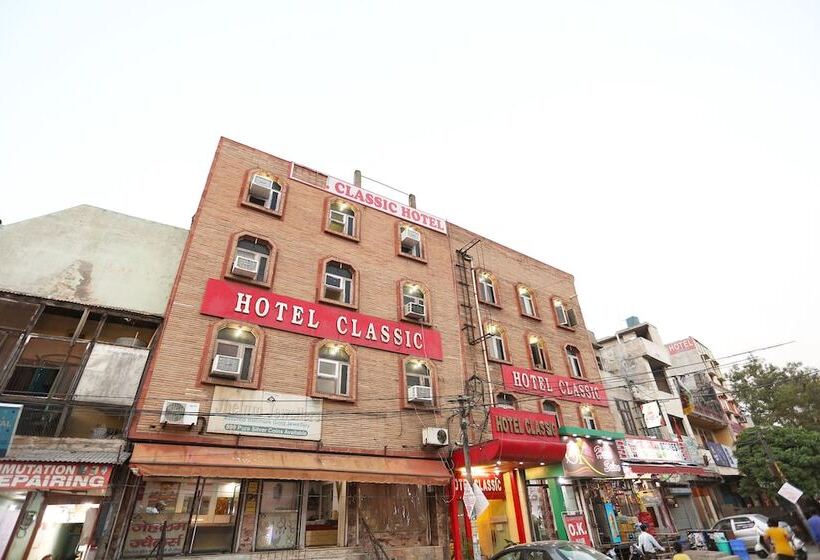 Spot On 35573 Hotel Classic