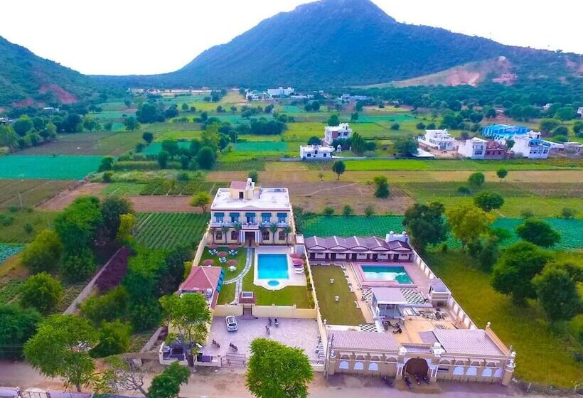 Отель The Green Genius Resort Pushkar