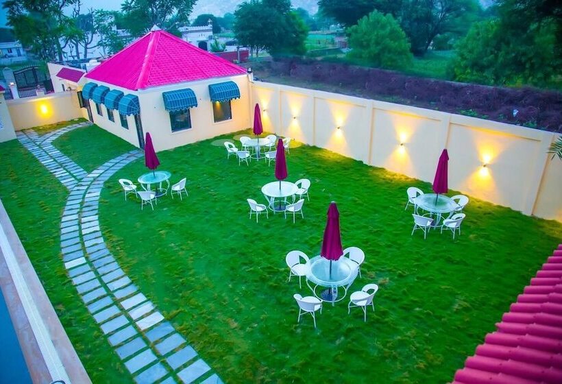 Отель The Green Genius Resort Pushkar