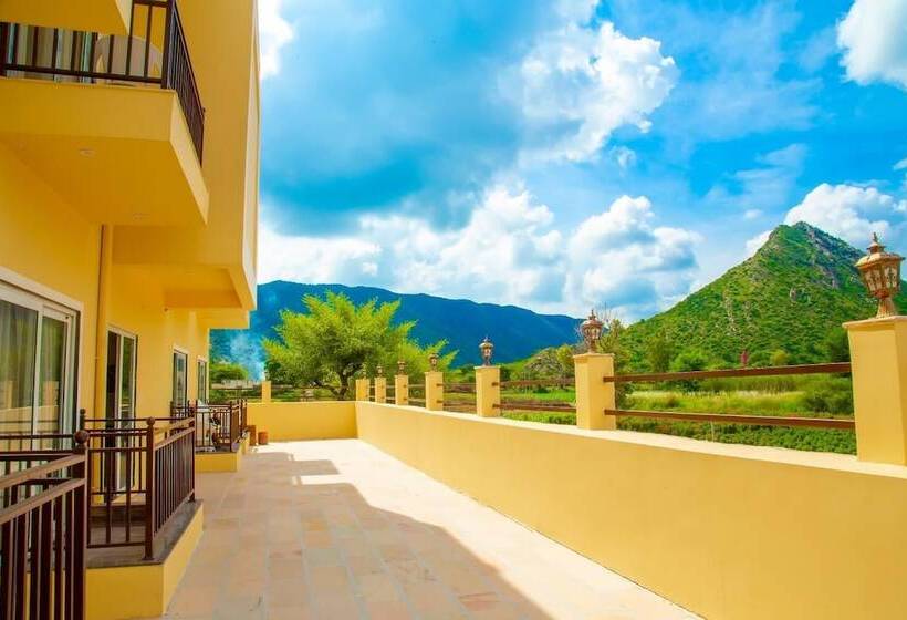 Отель The Green Genius Resort Pushkar