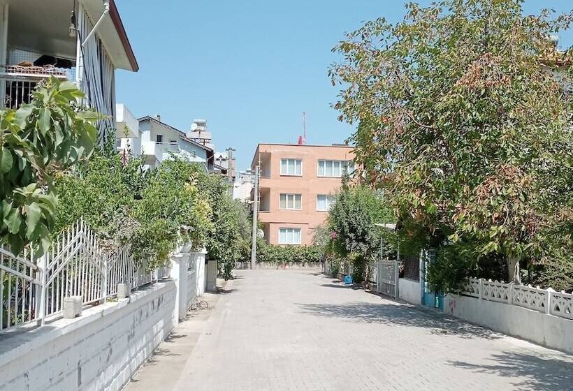 Hzd Apartments Hostel