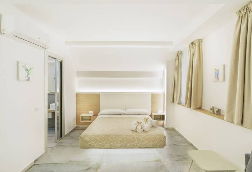 Oasi Del Golfo Suites B&b