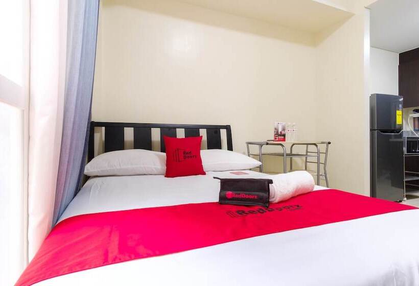 پانسیون Reddoorz Plus @ Pioneer Woodlands Mandaluyong