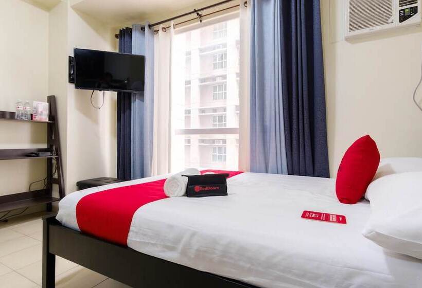 پانسیون Reddoorz Plus @ Pioneer Woodlands Mandaluyong
