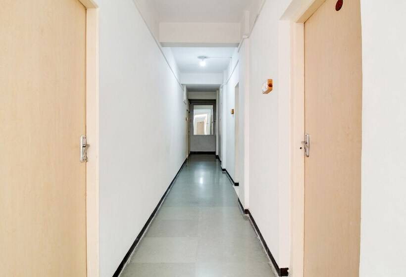 Spot On 37458 Hotel Rahi