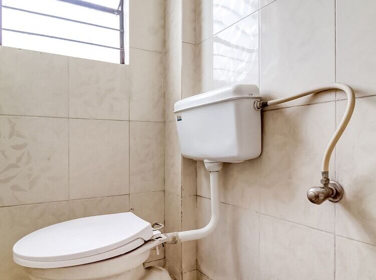 Spot On 37458 Hotel Rahi