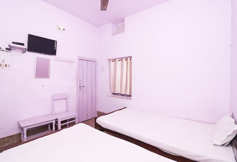 Spot On 44992 Hotel Swapnapuri