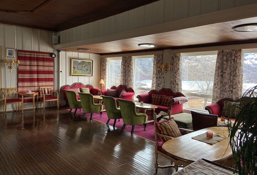 Vatnahalsen Høyfjellshotell