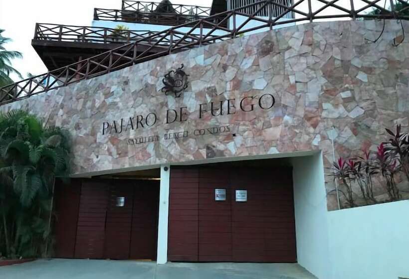 הוסטל Pajaro De Fuego Pool & Terrace