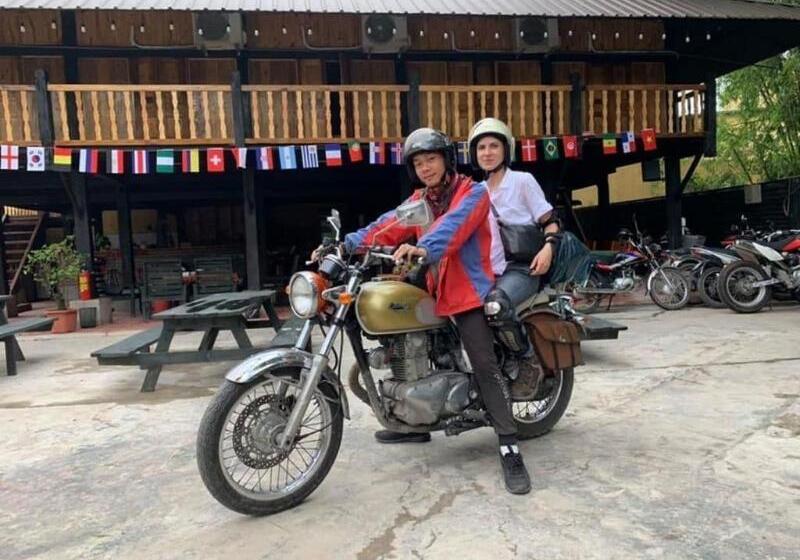 هاستل The Art Golden Jungle House