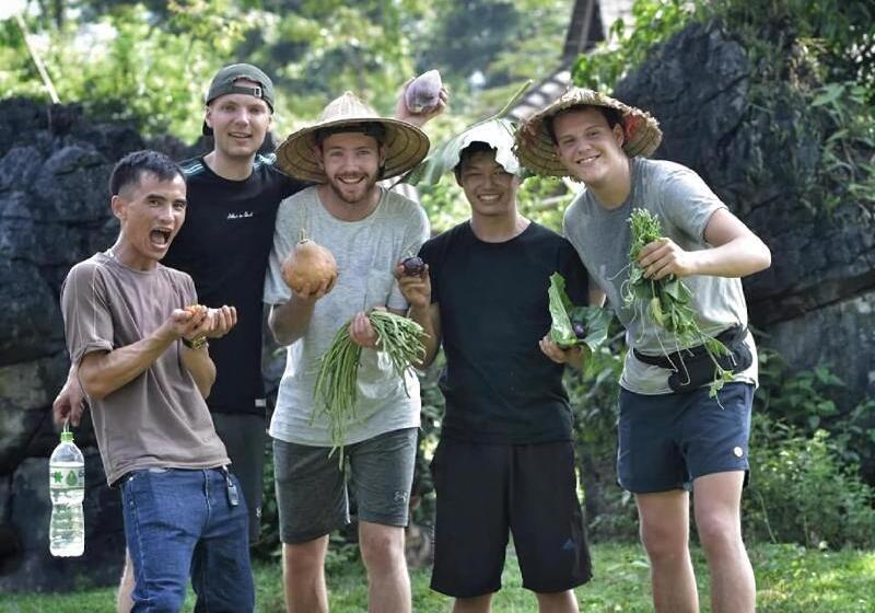 هاستل The Art Golden Jungle House