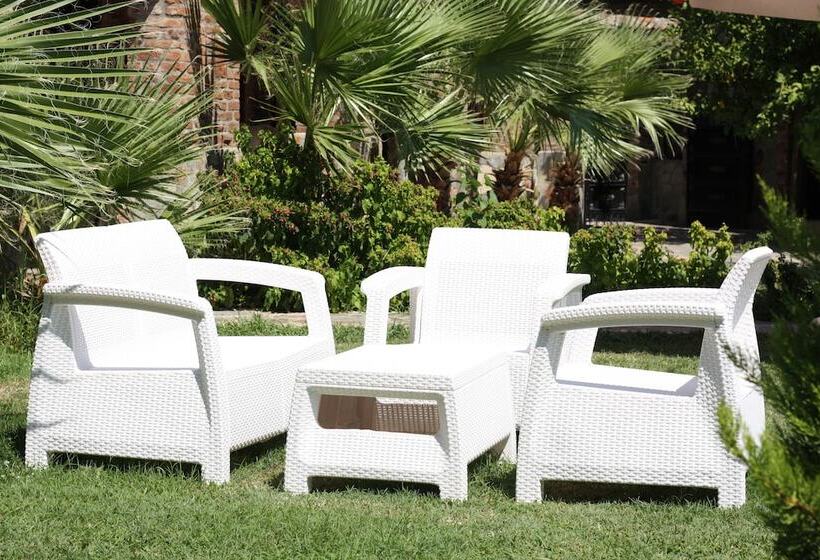 Antik Manastir Butik Otel