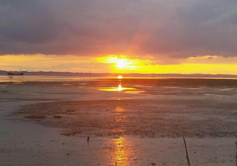 ベッドアンドブレックファースト Berakit Bay Resort