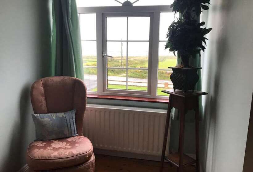 민박 Rose Of The Sea