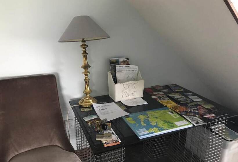 민박 Rose Of The Sea