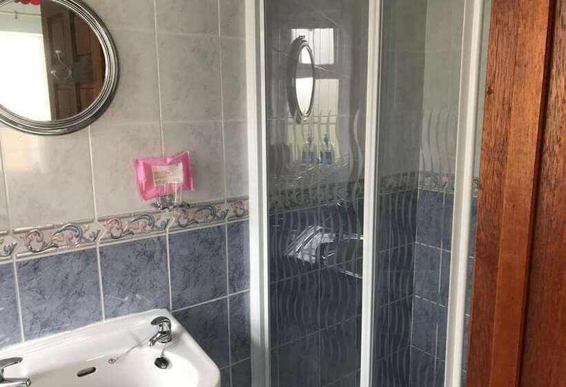 민박 Rose Of The Sea