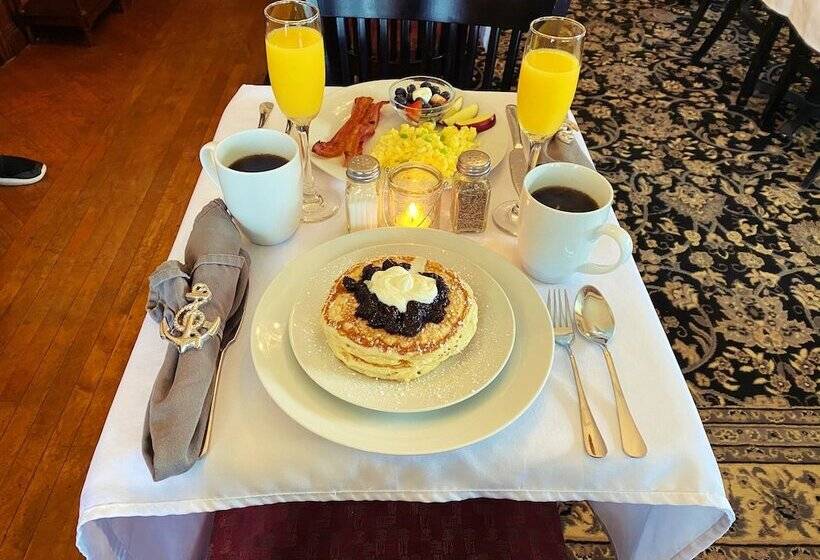 Bed and Breakfast The Mansion On 17th, Formerly Schaefer Haus