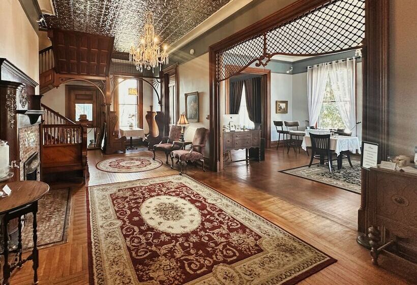 Bed and Breakfast The Mansion On 17th, Formerly Schaefer Haus