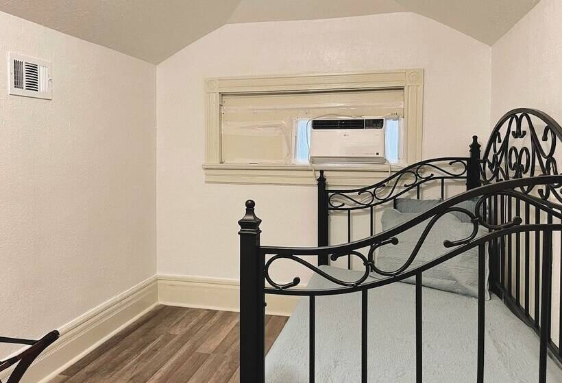 Bed and Breakfast The Mansion On 17th, Formerly Schaefer Haus