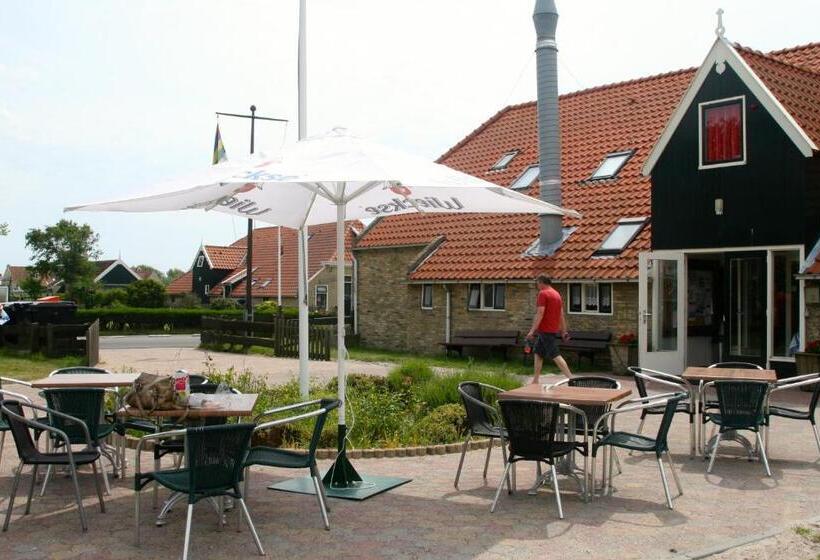De Cyprian Bed & Breakfast
