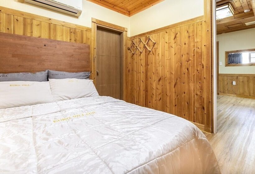 Gyeongju Eurovil Pension