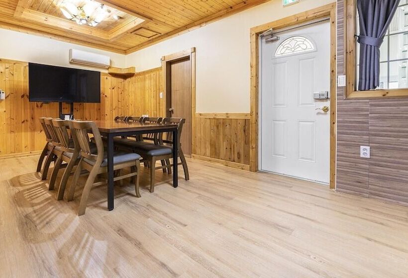 Gyeongju Eurovil Pension