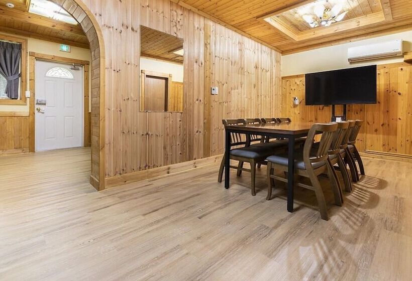 Gyeongju Eurovil Pension