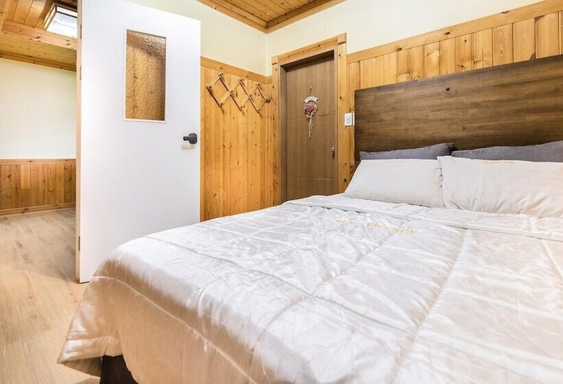 Gyeongju Eurovil Pension