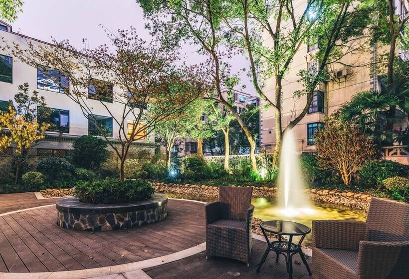 Atour Hotel Hefei Wangjiang West Road 1912 Street