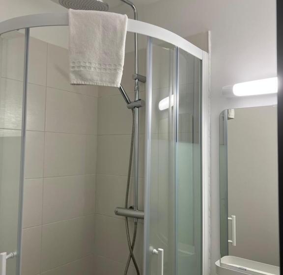 فندق De La Paix Lyon Sud Givors