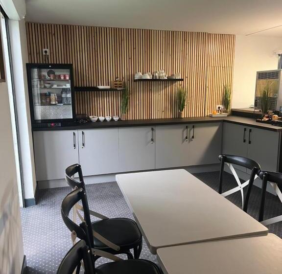 בית מלון כפרי De La Paix Lyon Sud Givors