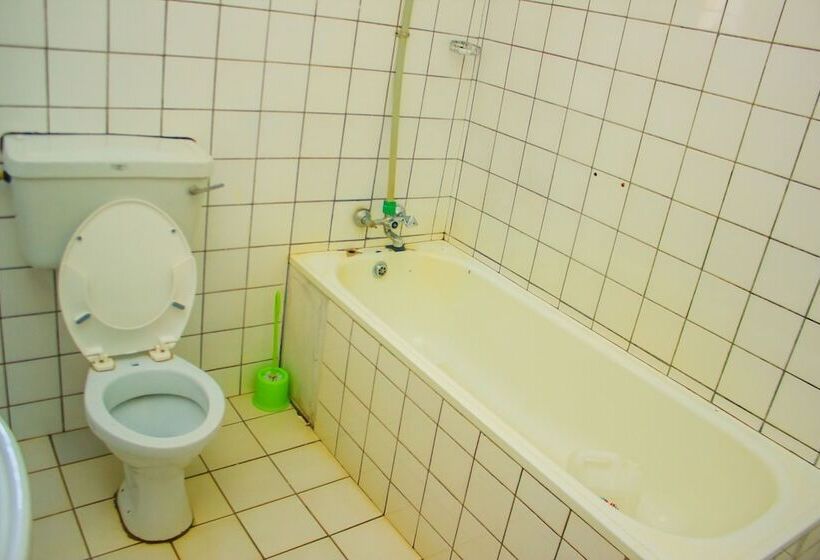 هتل Ebenezer Guest House