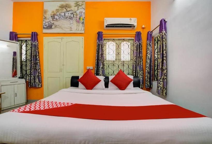 فندق Executives Palace By Oyo Rooms