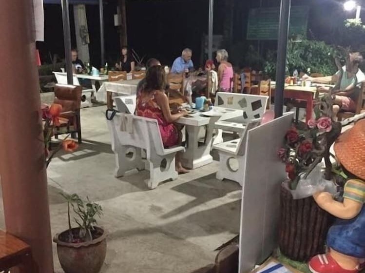 酒店 Lee Red House