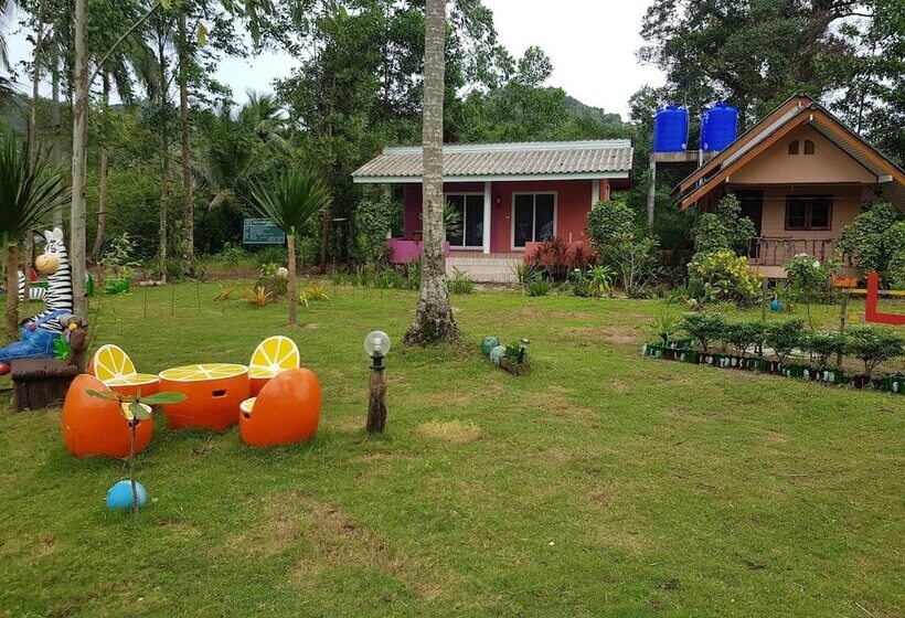 酒店 Lee Red House