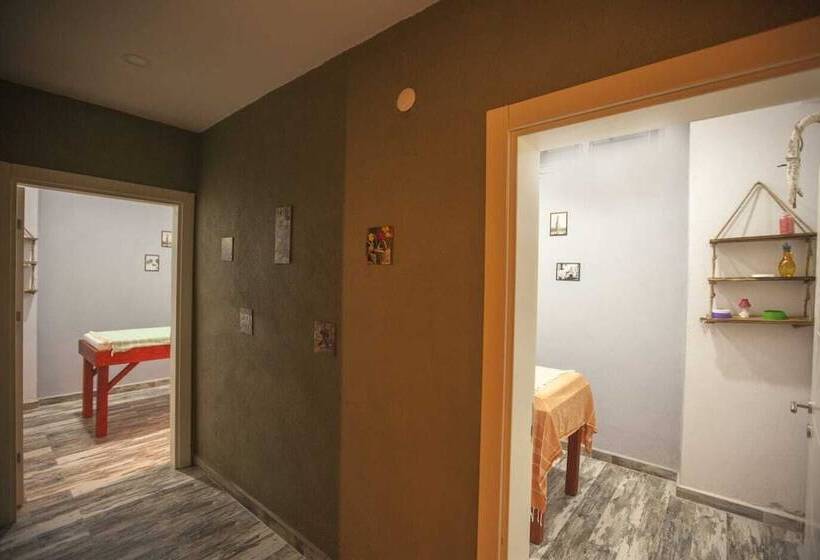 בית מלון כפרי Lidya