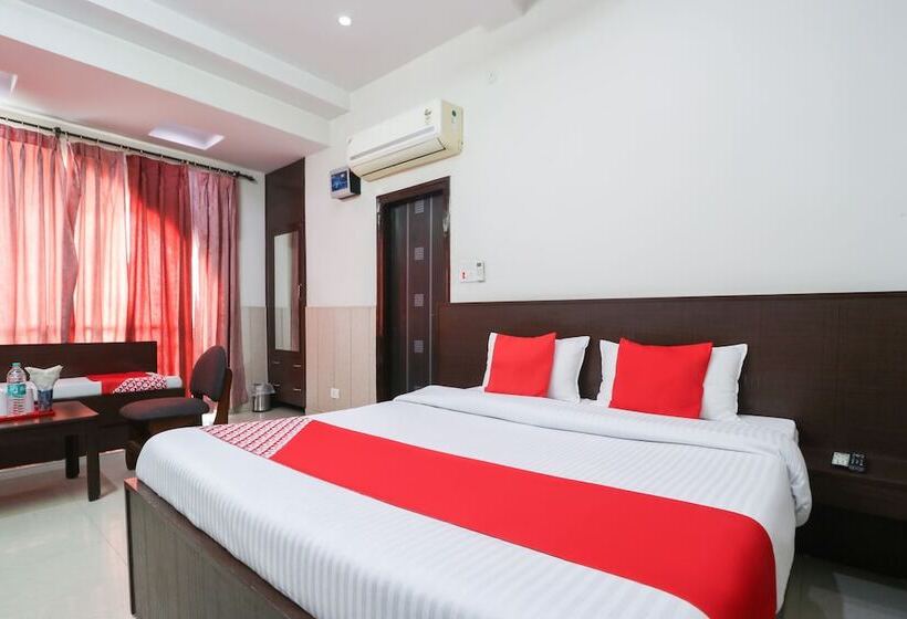 בית מלון כפרי Malik Regency By Oyo Rooms