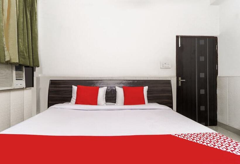בית מלון כפרי Malik Regency By Oyo Rooms