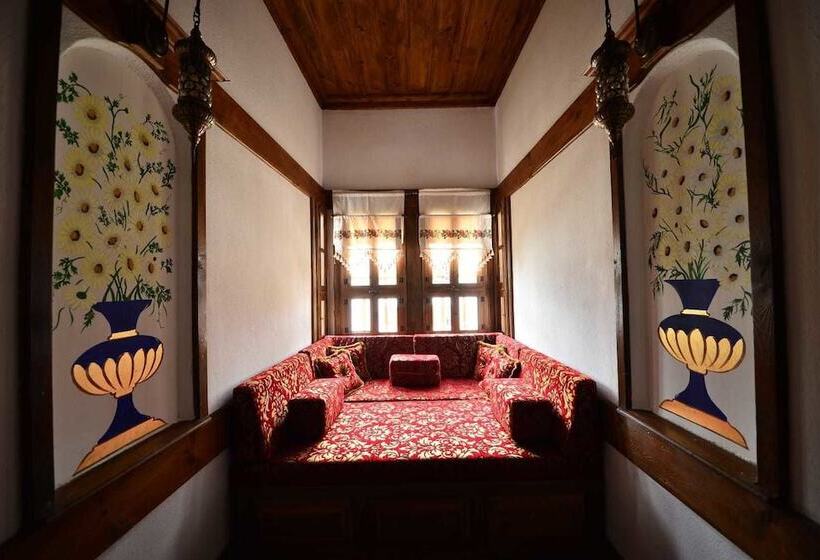 فندق Mehmet Emin Efendi Konagi