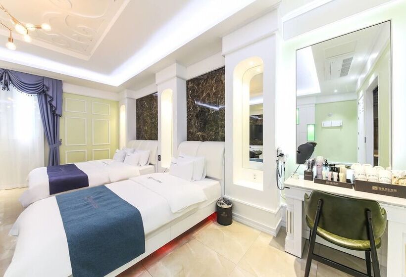 酒店 Myeongpum Drive In