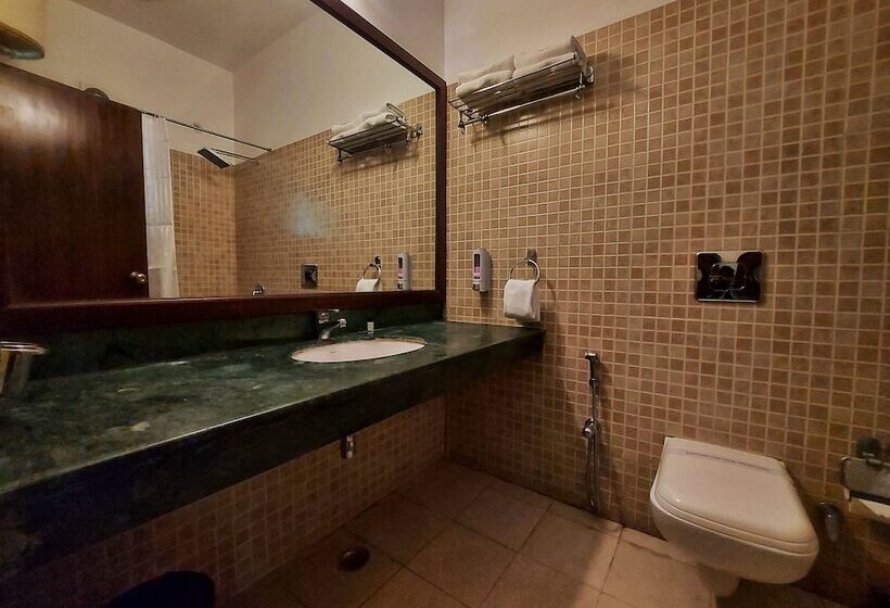 فندق Nadiya Parao Resort, Corbett