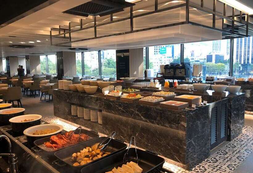 هتل Ramada Encore By Wyndham Busan Station