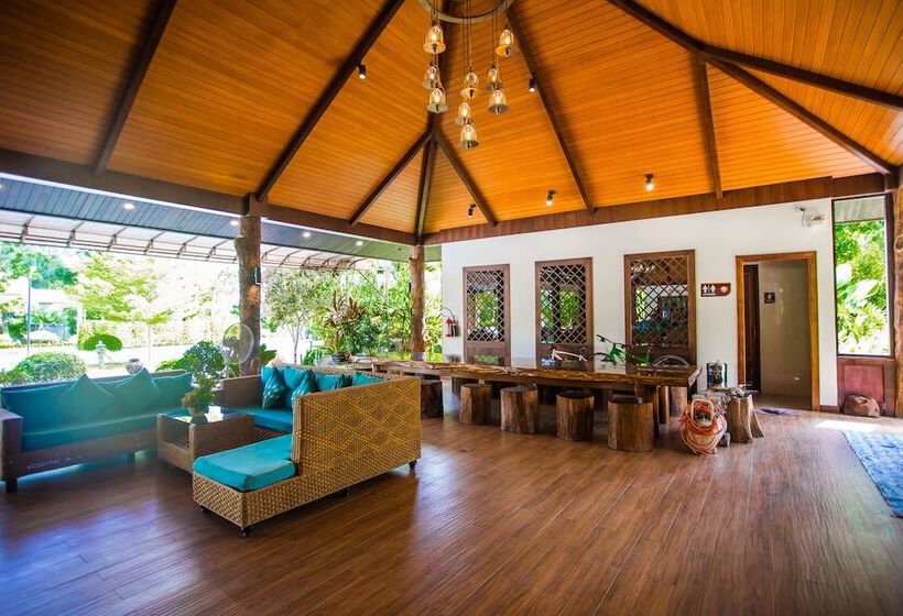 בית מלון כפרי Rnana Grand