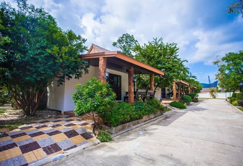 בית מלון כפרי Rnana Grand