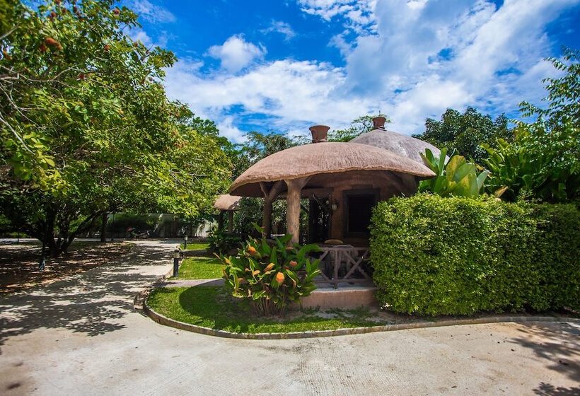 בית מלון כפרי Rnana Grand