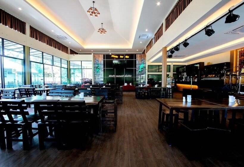 בית מלון כפרי Rnana Grand