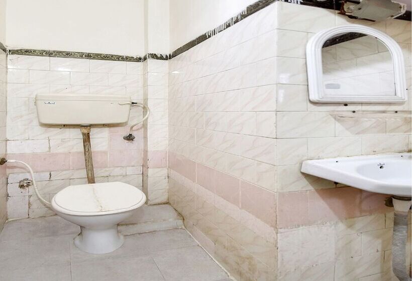فندق Spot On 47388 Dutta Guest House