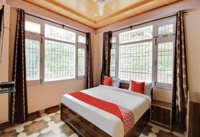 فندق The Pine Stay By Oyo Rooms